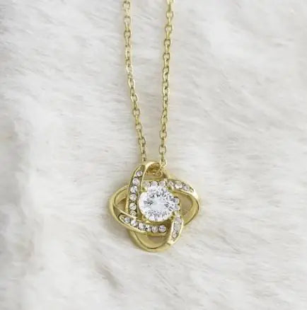 Four-Leaf Clover Eternal Love Pendant